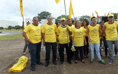 SEICON-DF participa de Marcha Contra o Pacote da Maldade