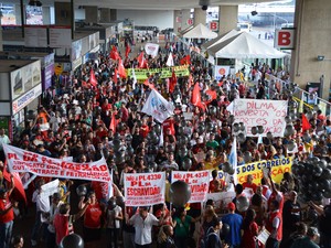 Manifestações contra terceirização ocorrem em todo o país